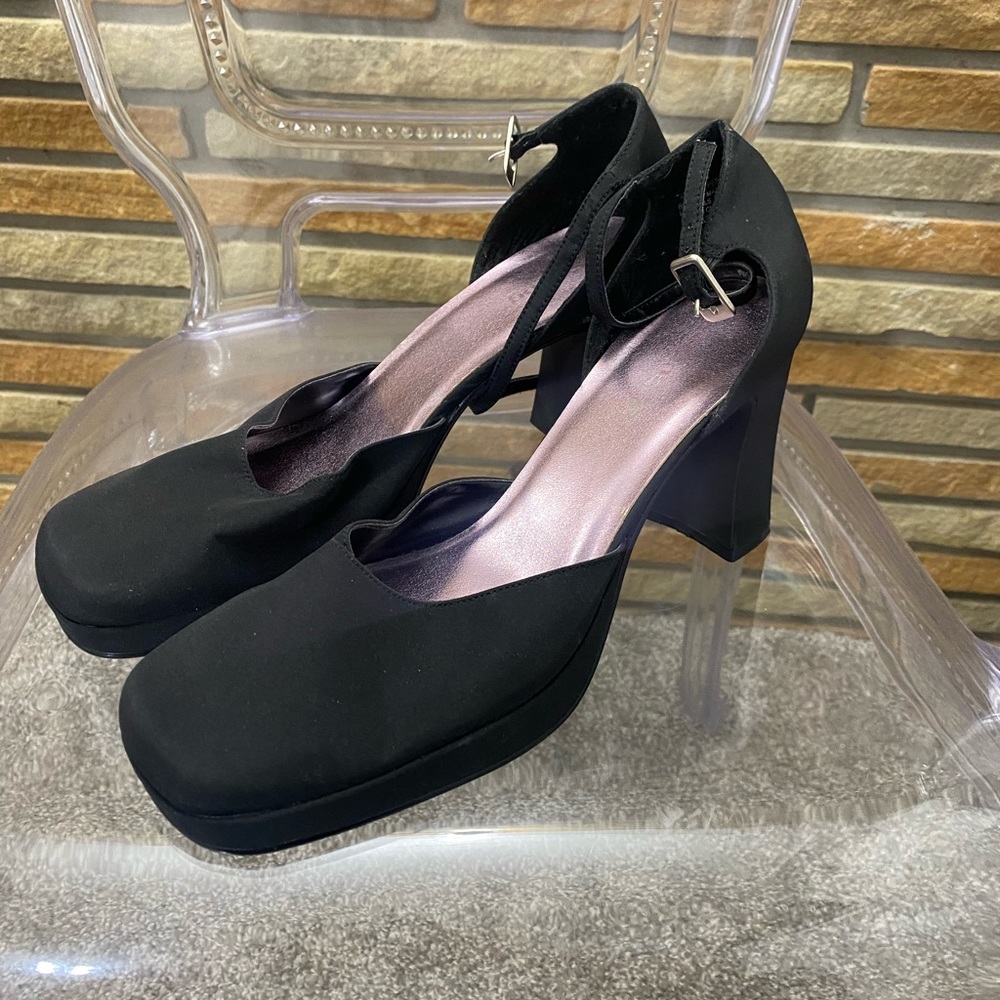Size 10 heels